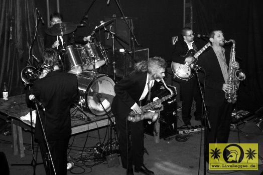 Ska J (I) It-s Ska Time - Kassablanca, Jena 05. Mai 2006 (2).jpg